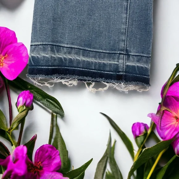 Vineyard Vines Women’s Jeans - Picture 3 of 8